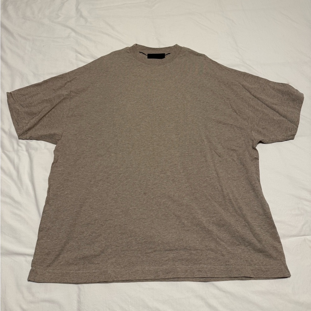 Fear of God Essentials Core Heather T-Shirt 🤍 SIZE M BUT FITS LIKE L/XL - Picture 3 of 7
